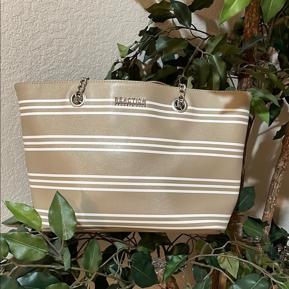 Kenneth Cole Reaction Handbags - Kenneth Cole Reaction Large Tan and White Striped Tote Bag Like New 12” drop